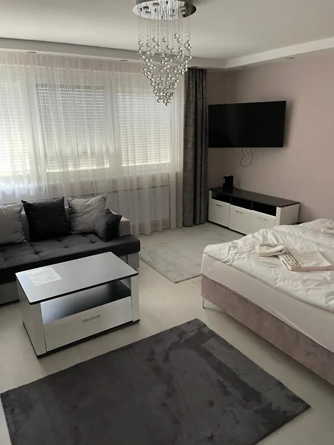Homestay Classic Silver Apartman Szeged
